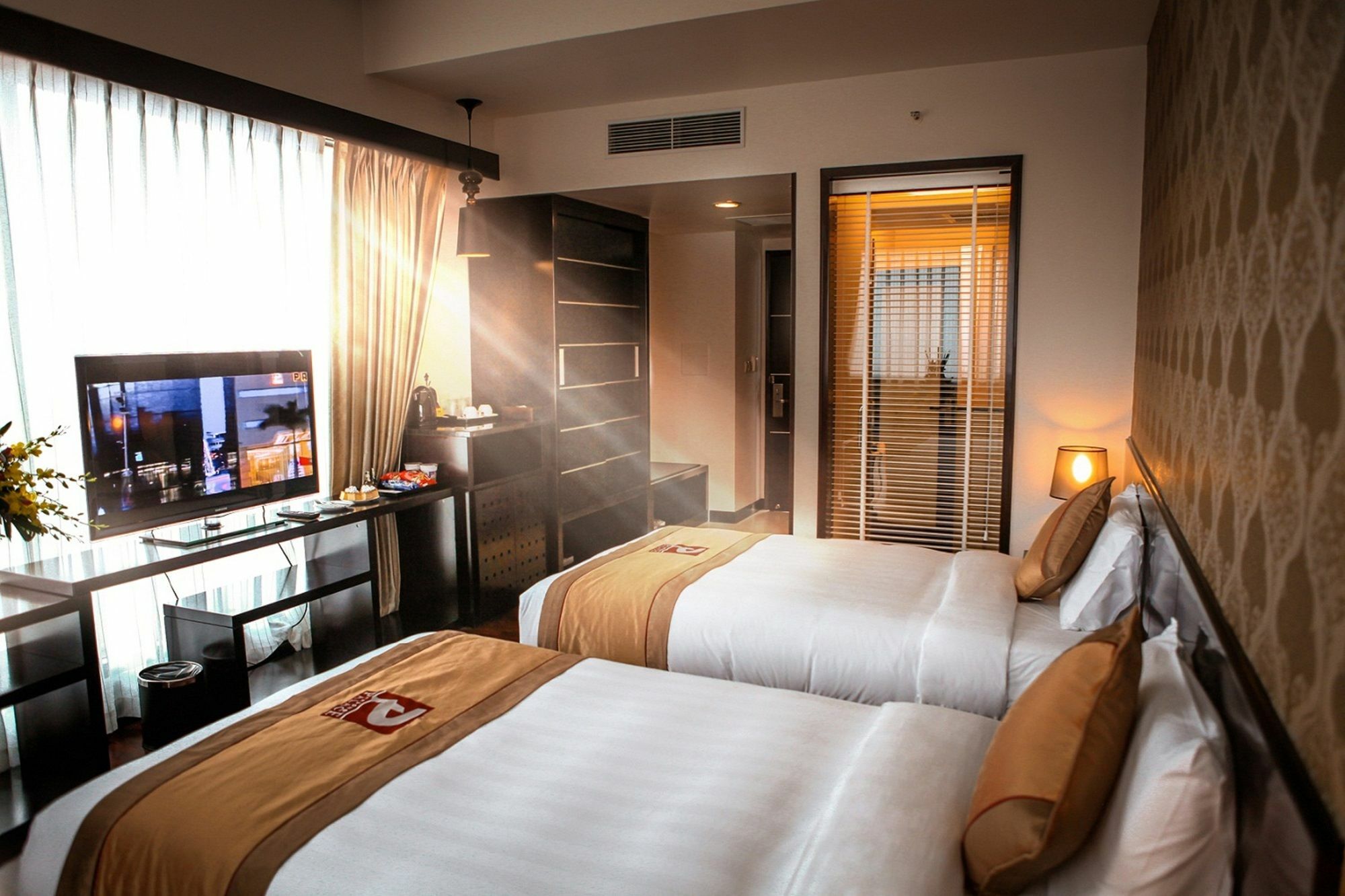 Halong Palace Hotel Hạ Long Exterior foto